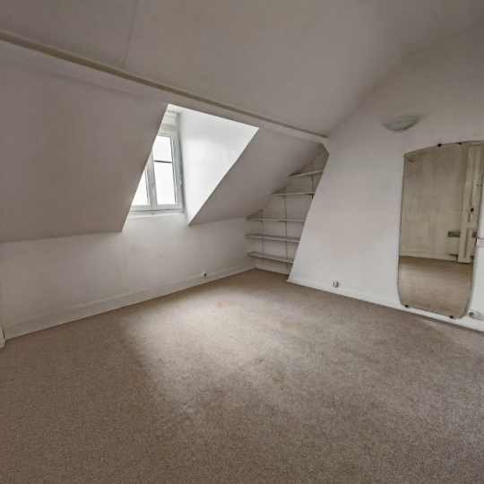  Annonces VERSAILLES : Appartement | PARIS (75015) | 25 m2 | 250 000 € 