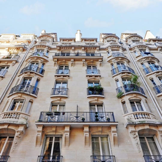  Annonces VERSAILLES : Appartement | PARIS (75015) | 78 m2 | 850 000 € 