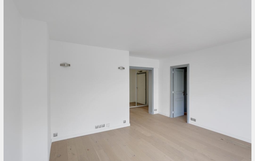 Annonces VERSAILLES : Appartement | PARIS (75015) | 60 m2 | 598 000 € 