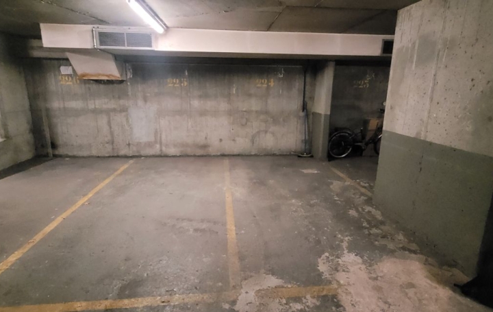  Annonces VERSAILLES Garage / Parking | PARIS (75016) | 17 m2 | 60 000 € 